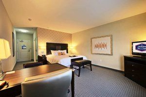 Hampton & Tupelo/barnes Crossing 3*